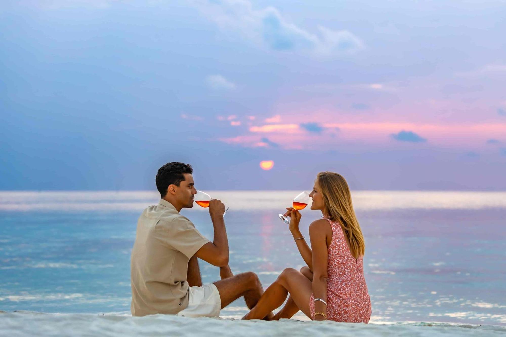 Готель Ozen Life Maadhoo Maadhoo  Екстер'єр фото